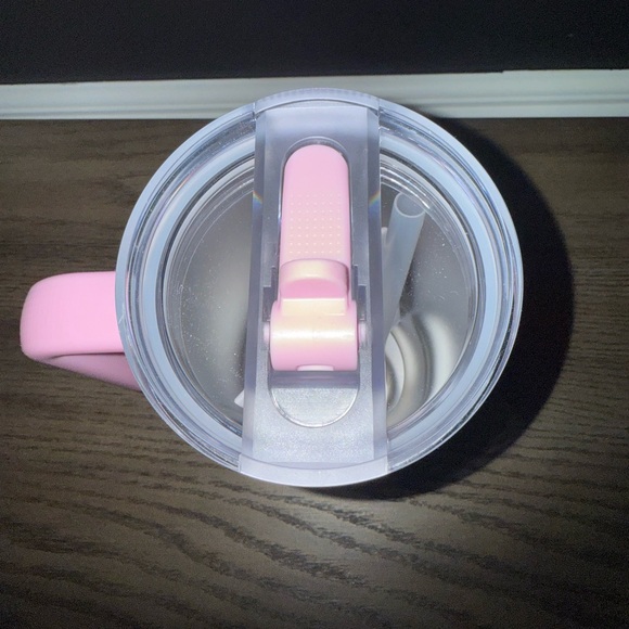 $$-SALE-$$ Stanley Pastel Pink Chevron Travel Tumbler with Handle 40oz - Picture 3 of 4